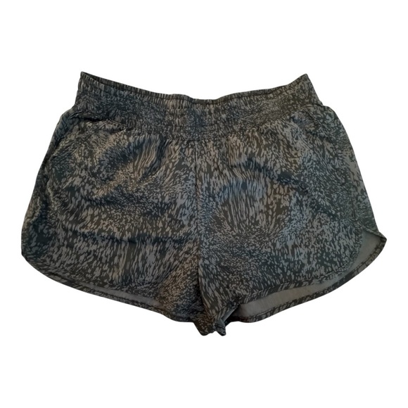 Athletic Works Women’s DriWorks Athletic Shorts - Size Medium - Picture 1 of 5